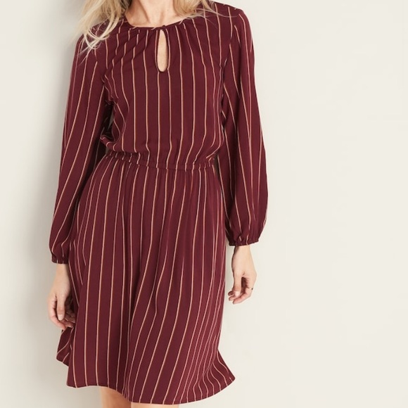 Old Navy Dresses & Skirts - Stripe Dress